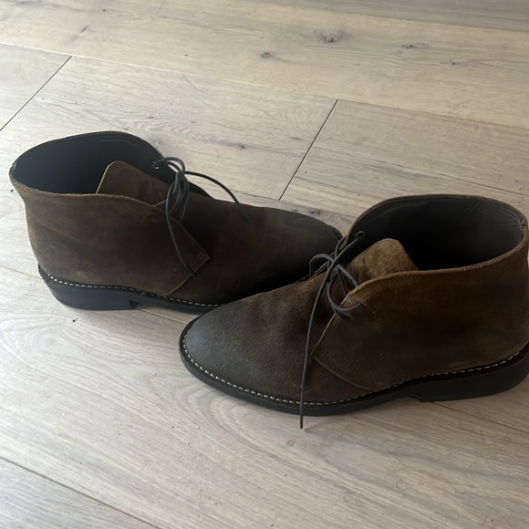 Thursday Boot Scout - Picture 2 of 4